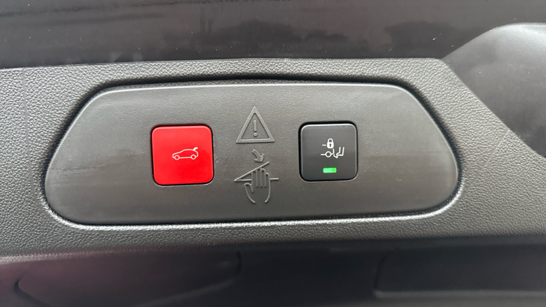 Vauxhall Grandland 1.2 Turbo Ultimate 5dr Petrol Hatchback